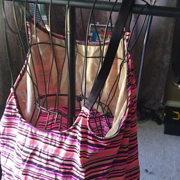 Top - Picture 3 of 3